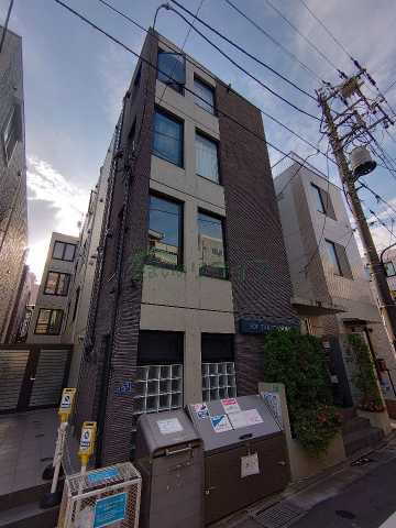 ＳＯＵ高田馬場 4階建