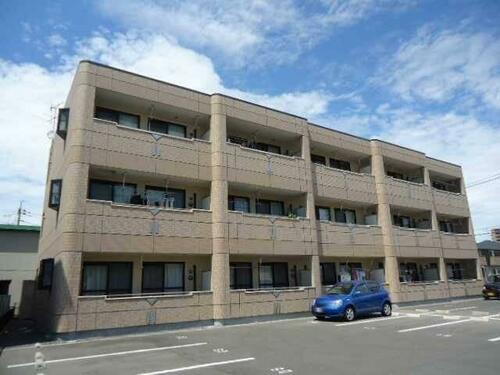 岡山県岡山市北区田中 3階建 築15年12ヶ月