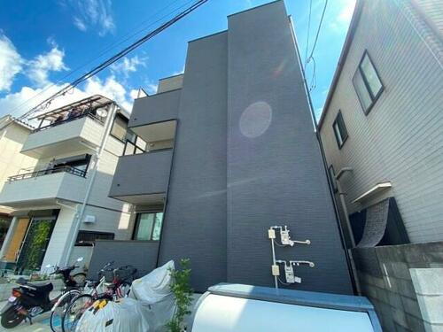 ＣＯＳＭＩＣ　ＳＱＵＡＲＩＥ