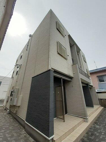 パルケ島崎 3階建