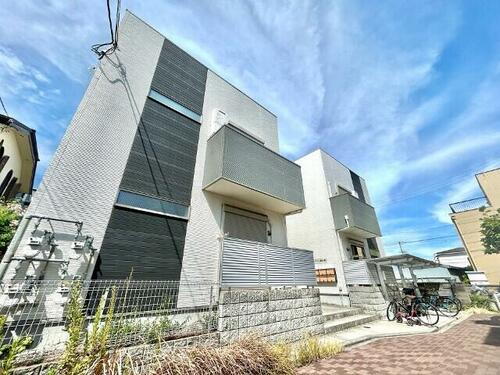 大阪府堺市西区浜寺船尾町西２丁 築9年5ヶ月 2階建