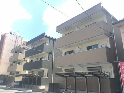 ソレイユ聖天下Ｂ 3階建