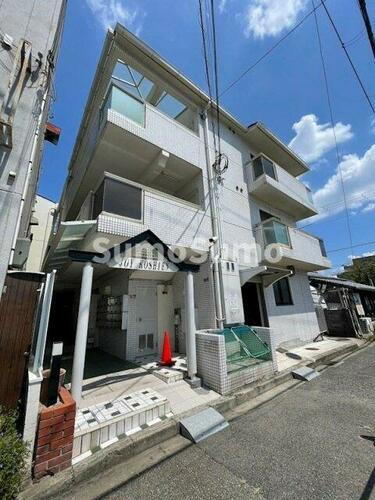 兵庫県西宮市今津久寿川町 3階建