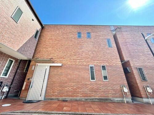 大阪府堺市西区浜寺昭和町４丁 賃貸一戸建て