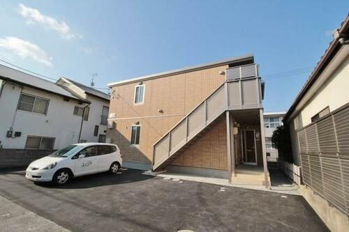 岡山県岡山市中区平井 2階建 築9年12ヶ月