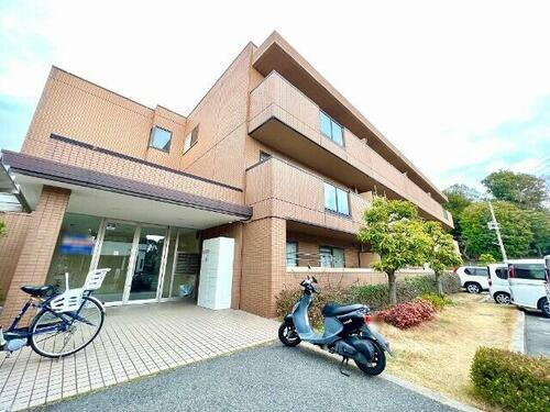 大阪府堺市北区常磐町３丁 築27年12ヶ月 3階建