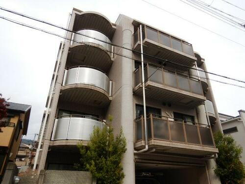 モンヴィラージュ本山 4階建