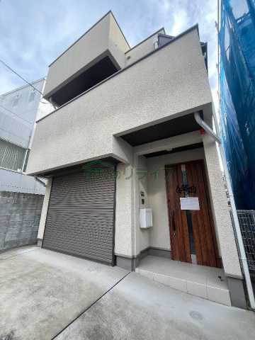 神宮前五丁目戸建 地上3階地下1階建