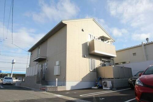 愛知県海部郡大治町大字三本木字屋形 賃貸アパート