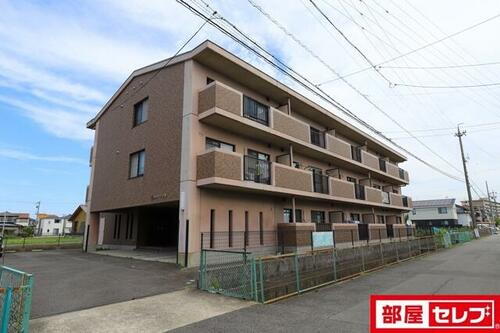 メルベーユ川畔