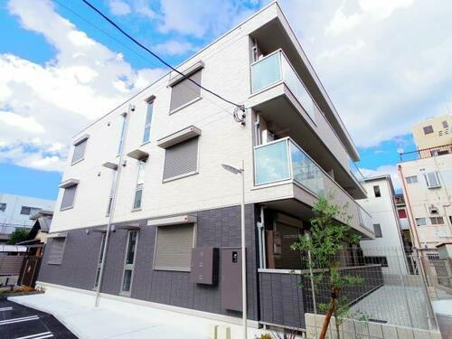 奈良県奈良市富雄北１丁目 築7年5ヶ月 3階建