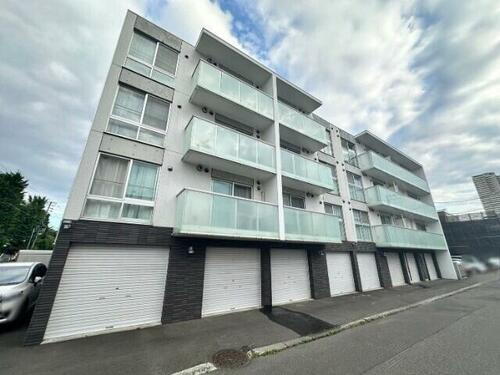 北海道札幌市西区八軒三条西１丁目 賃貸マンション