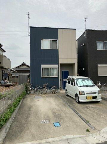 愛知県稲沢市六角堂東町３丁目 賃貸一戸建て