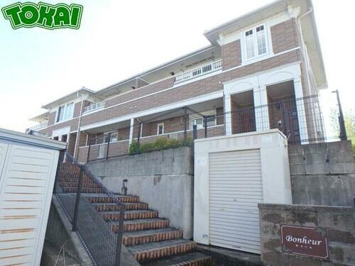 三重県松阪市久保町 2階建 築15年5ヶ月