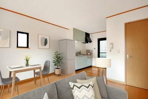 愛知県一宮市長島町２丁目 テラスハウス