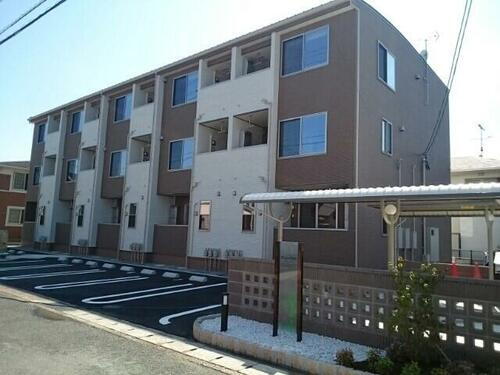 岡山県岡山市中区高屋 築6年7ヶ月 3階建