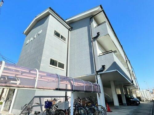 大阪府和泉市肥子町２丁目 3階建