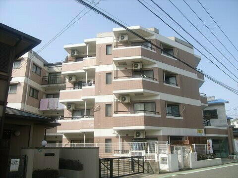 福岡県福岡市東区香椎２丁目 4階建 築35年
