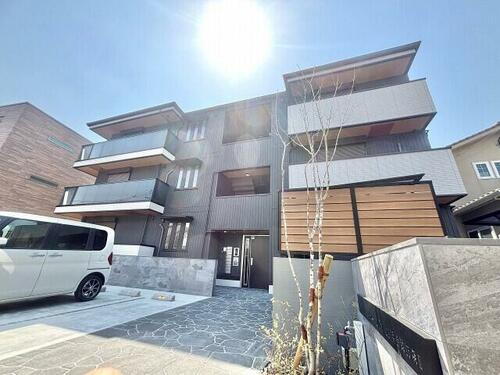 大阪府堺市西区浜寺諏訪森町西３丁 築1年未満 3階建