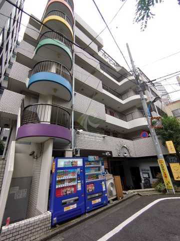 コスモリード四谷三丁目（旧モンセラート四谷）