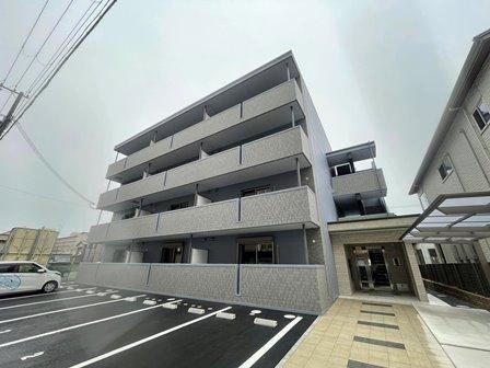 ポレポレ夢前川 4階建
