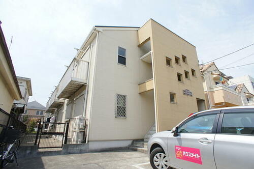 シルバーシュナウザー 2階建
