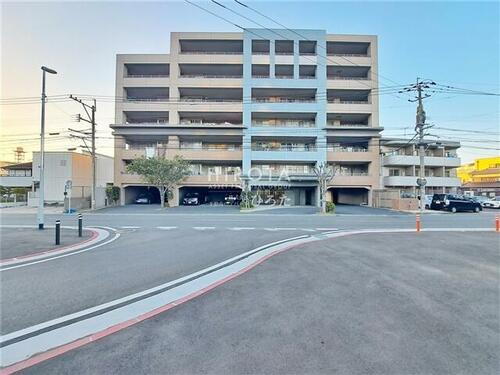 福岡県北九州市小倉南区日の出町１丁目 賃貸マンション