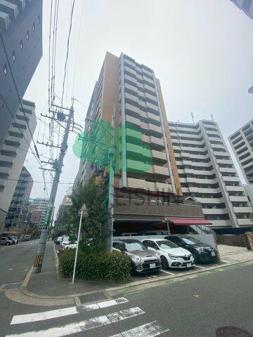 ザ・クロスメント 13階建