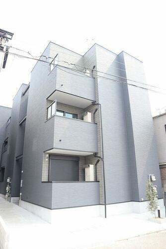 兵庫県尼崎市杭瀬北新町３丁目 築6年11ヶ月 3階建