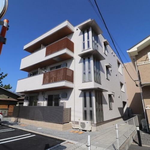 岡山県岡山市北区奥田西町 3階建 築3年3ヶ月