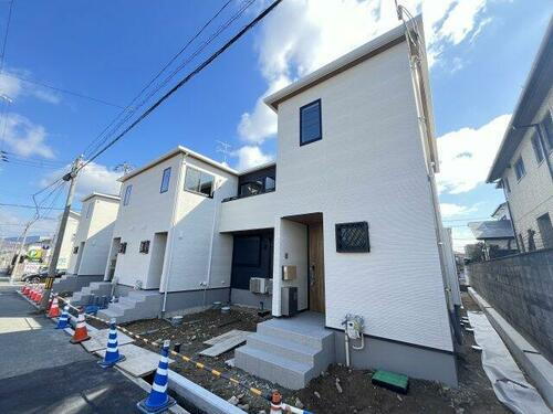 ガーデンテラス逆瀬川 2階建