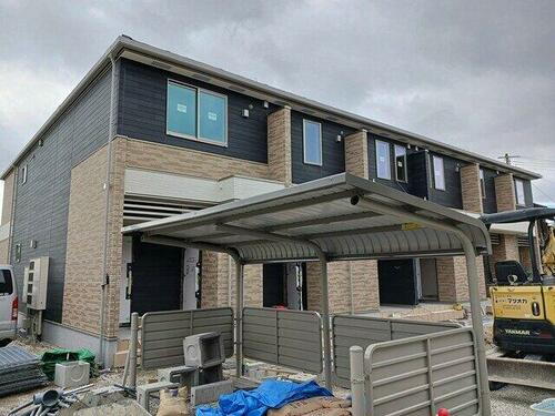 兵庫県小野市王子町  2階建