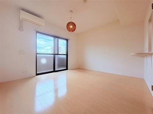 Ｇｒａｎｄ　ＪＡＤＥ駅南