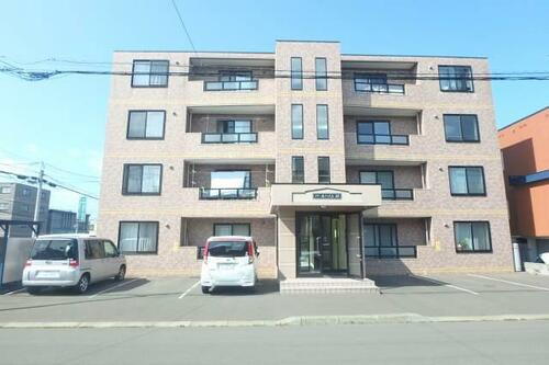 北海道札幌市東区北四十五条東８丁目 賃貸マンション