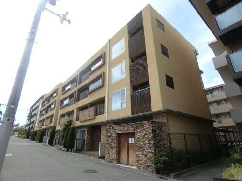 大阪府箕面市小野原西６丁目 賃貸マンション