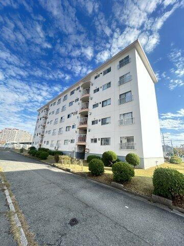 兵庫県神戸市垂水区青山台５丁目 築54年5ヶ月 5階建