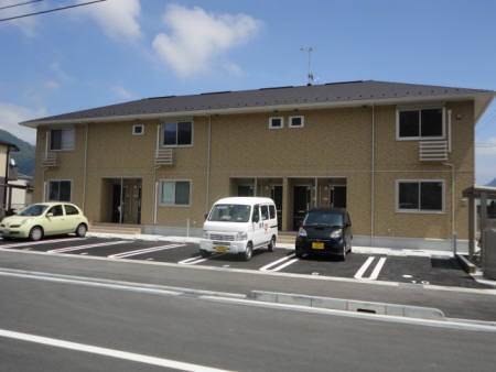 広島県呉市広古新開７丁目 2階建