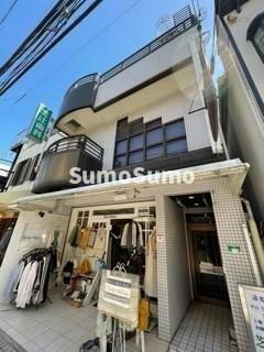 兵庫県神戸市東灘区本山北町３丁目 4階建