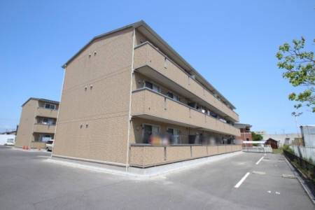 岡山県岡山市南区西市 3階建 築18年1ヶ月