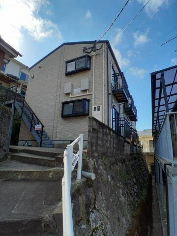 長崎県長崎市愛宕３丁目 賃貸アパート