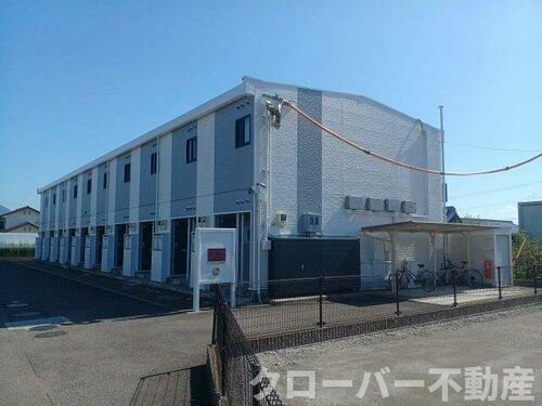 レオパレスシュトラール