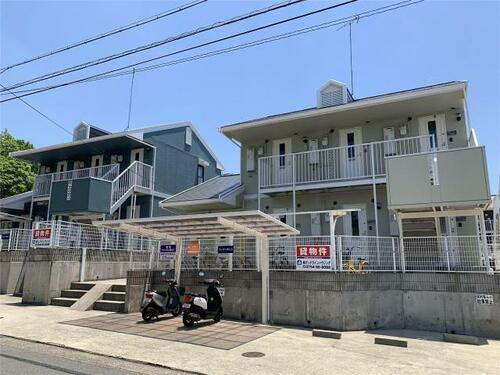 兵庫県三木市志染町青山３丁目 2階建