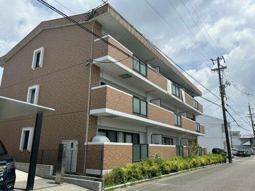 メイヤーメゾネット 3階建