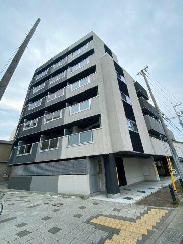 兵庫県神戸市長田区真野町 6階建