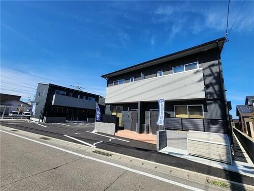 愛媛県新居浜市高津町 賃貸アパート