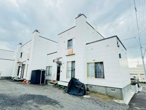 北海道札幌市白石区北郷二条３丁目 賃貸アパート