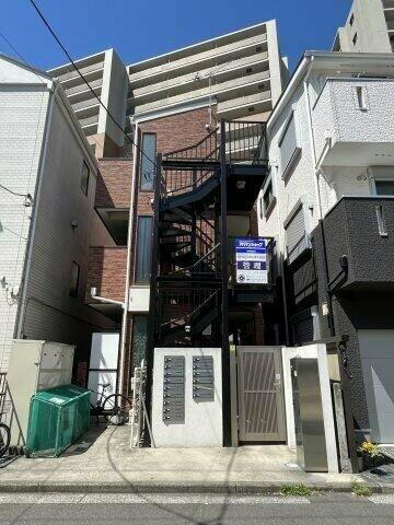 神奈川県横浜市南区井土ケ谷中町 賃貸アパート