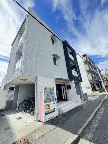 兵庫県神戸市中央区下山手通９丁目 築7年12ヶ月 3階建