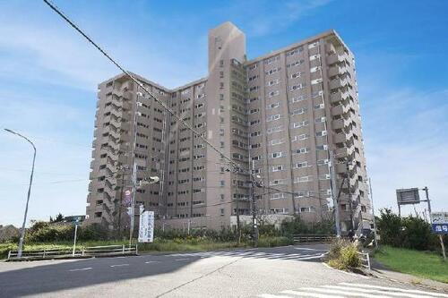 千葉県山武郡横芝光町屋形 賃貸マンション