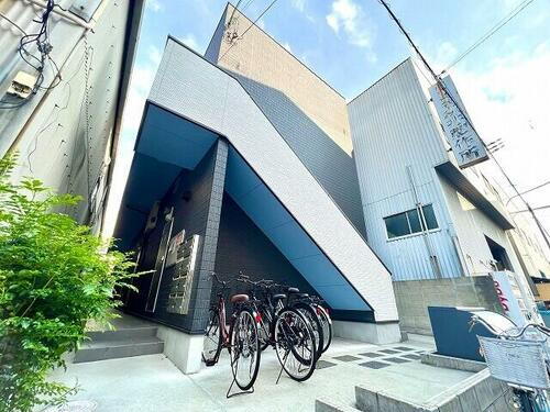 大阪府堺市堺区南清水町３丁 築7年12ヶ月 2階建